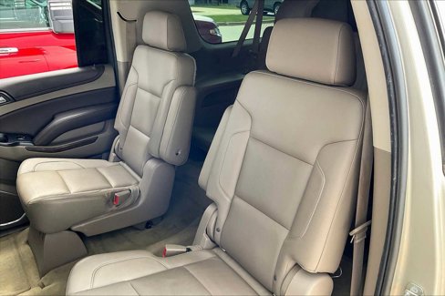 Used 2015 Chevrolet Suburban LT image 20