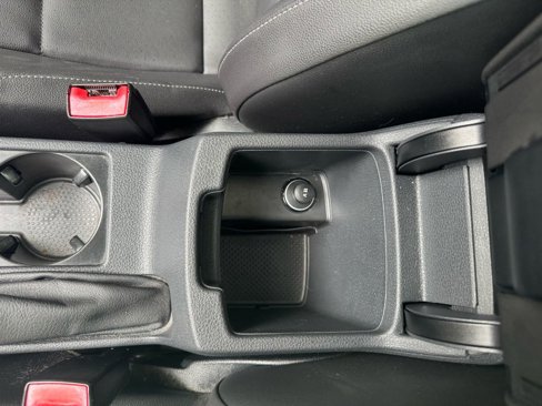 Used 2015 Volkswagen Golf SE image 37