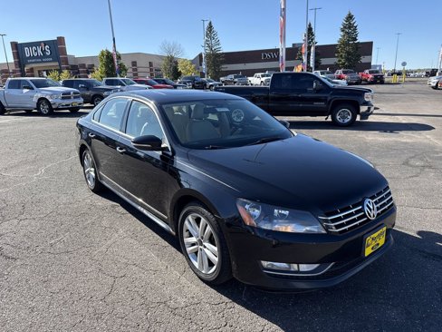 Used 2012 Volkswagen Passat TDI SE image 4