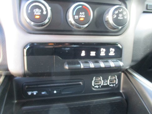 Used 2019 RAM 1500 Big Horn image 29