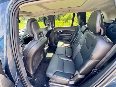 Used 2020 Volvo XC90 T5 Momentum image 11