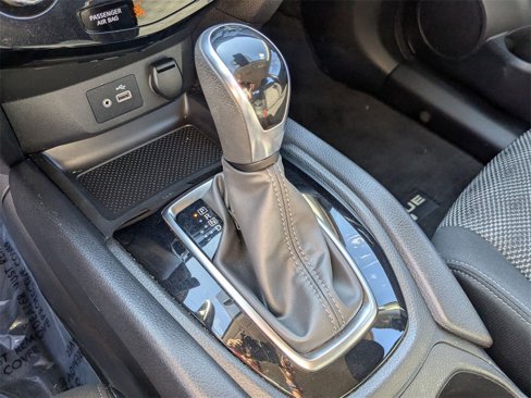 Used 2021 Nissan Rogue Sport SV image 13