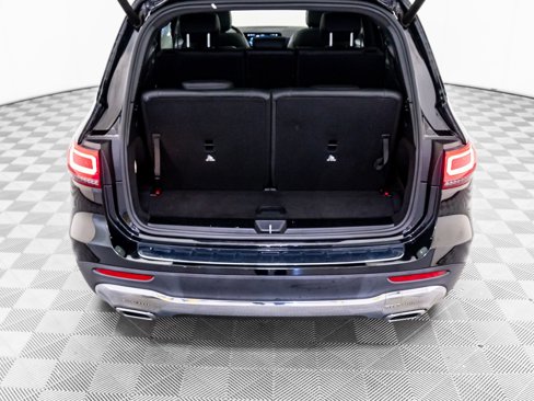 Used 2023 Mercedes-Benz GLB 250 4MATIC w/ Premium Package image 28