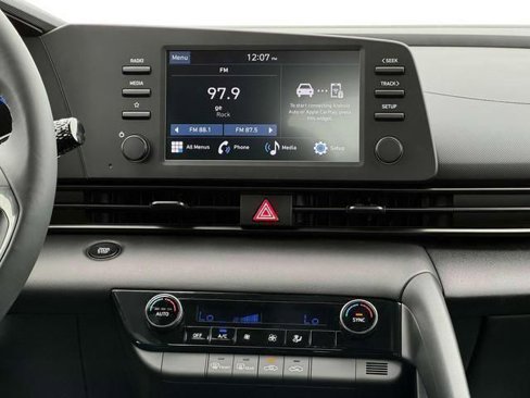 New 2025 Hyundai Elantra Sport image 19