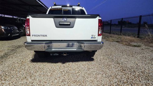Used 2019 Nissan Frontier SV image 9