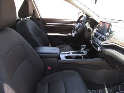 Used 2023 Nissan Altima 2.5 SV image 5