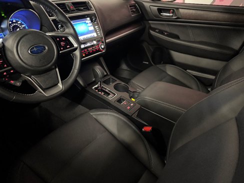 Used 2018 Subaru Outback 2.5i Limited image 18