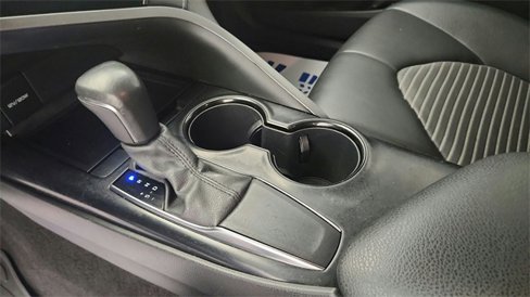 Used 2020 Toyota Camry SE image 14