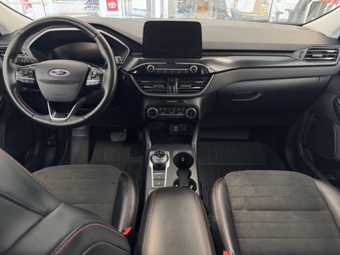 Used 2022 Ford Escape SEL w/ Technology Package image 5