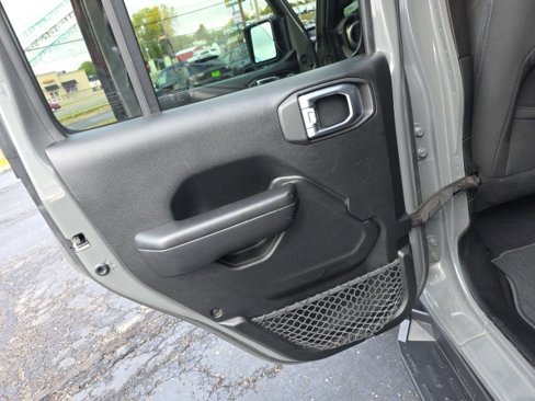 Used 2019 Jeep Wrangler Unlimited Sport S image 32