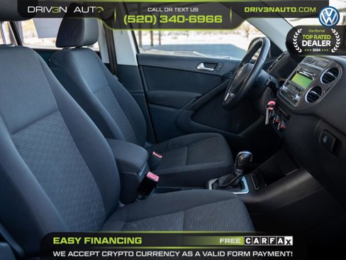Used 2014 Volkswagen Tiguan S image 13
