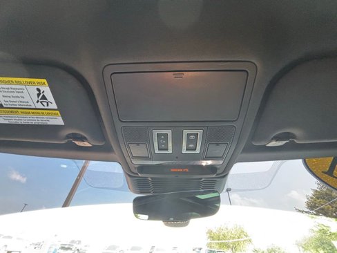 Used 2021 Land Rover Range Rover Evoque R-Dynamic S image 36