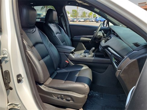 Used 2023 Cadillac XT4 Luxury w/ Cold Weather Package image 24