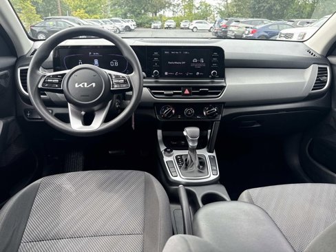 Used 2024 Kia Seltos LX image 14