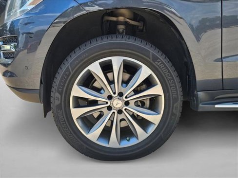 Used 2015 Mercedes-Benz GL 320 BlueTEC 4MATIC image 9