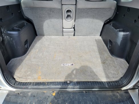 Used 2012 Toyota RAV4 4WD image 8