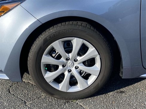Used 2025 Toyota Corolla LE image 8