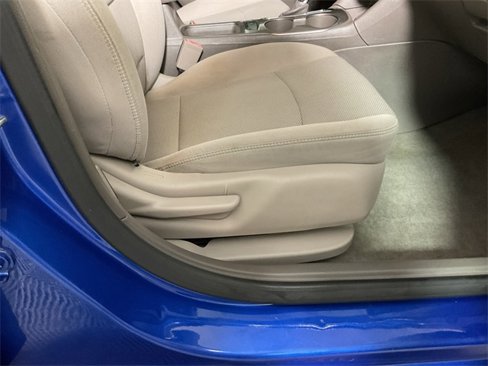 Used 2017 Chevrolet Cruze LT image 33