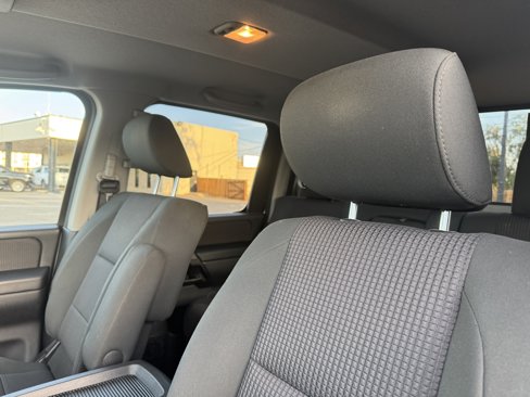 Used 2014 Nissan Titan SV w/ SV Value Truck Package image 14