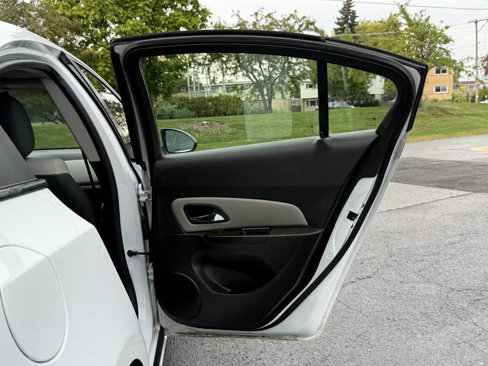 Used 2011 Chevrolet Cruze LS w/ Connectivity Package image 21
