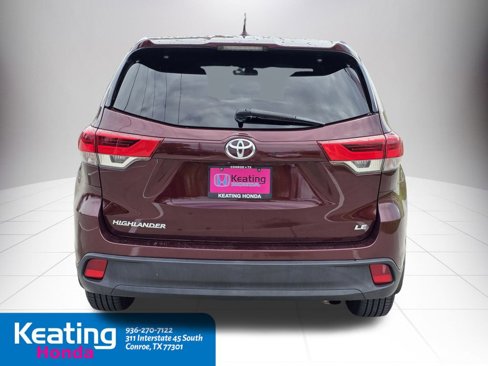Used 2017 Toyota Highlander LE image 8