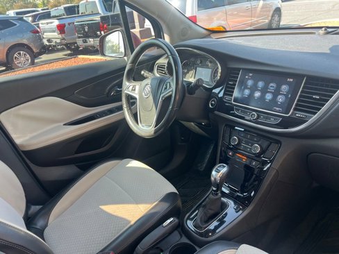 Used 2019 Buick Encore Sport Touring image 11