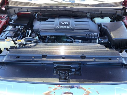 Used 2017 Nissan Titan SV image 25
