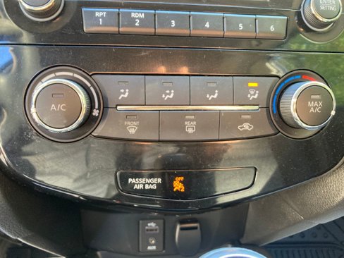 Used 2017 Nissan Rogue S image 25