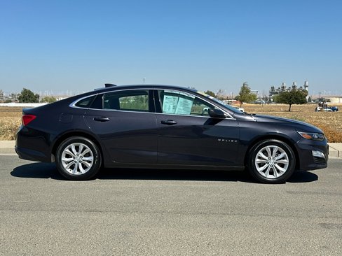 Used 2023 Chevrolet Malibu LT image 3
