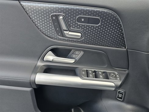 New 2025 Mercedes-Benz GLA 250 image 16