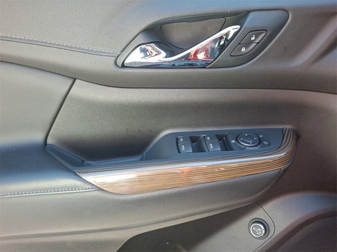 Used 2021 GMC Acadia SLE w/ Driver Convenience Package image 15