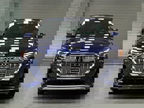 Used 2023 Audi e-tron Premium Plus w/ Premium Plus Package image 5