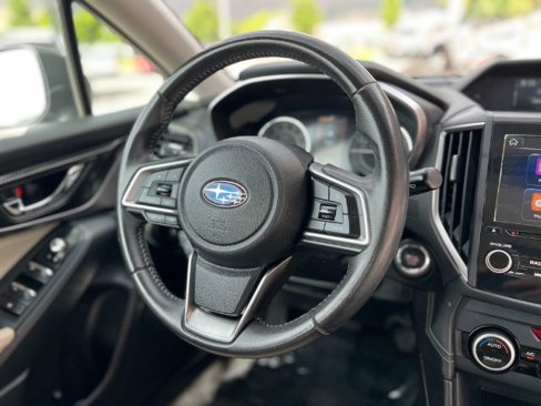Used 2018 Subaru Impreza 2.0i Limited w/ Popular Package #2 image 11