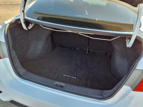 Used 2019 Nissan Sentra S image 17