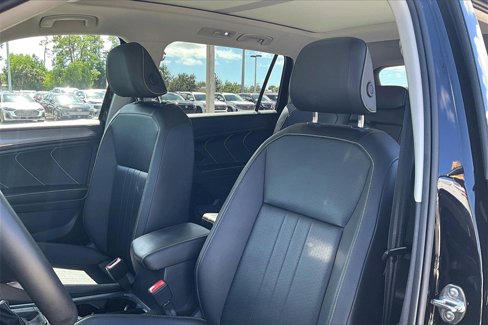 Certified 2022 Volkswagen Tiguan SE w/ Panoramic Sunroof Package image 20