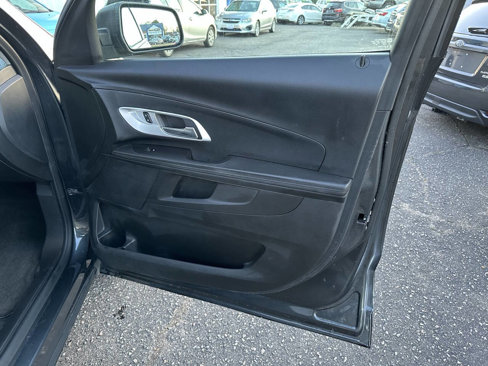 Used 2017 Chevrolet Equinox LS image 14