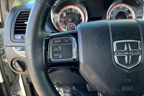 Used 2018 Dodge Grand Caravan SE image 16