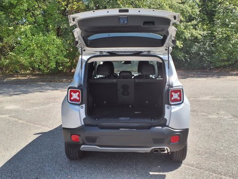 Used 2016 Jeep Renegade Limited image 9