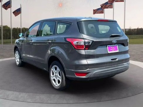 Used 2017 Ford Escape S image 7
