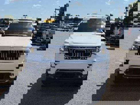Used 2021 Jeep Grand Cherokee Limited image 3