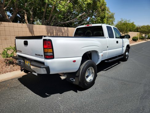 Used 2003 Chevrolet Silverado 3500 LT image 4