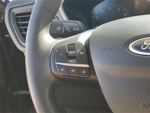 Used 2020 Ford Escape SE image 19