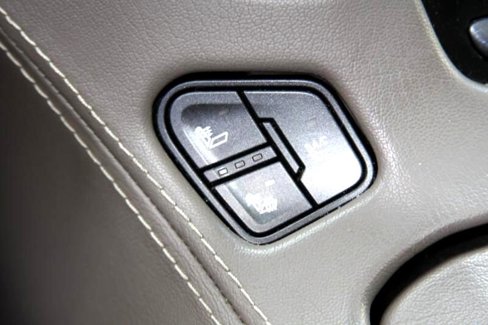 Used 2016 GMC Yukon XL Denali w/ Open Road Package image 37