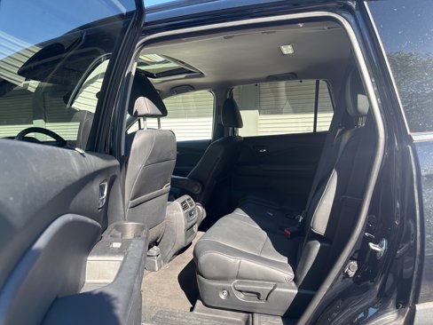 Used 2021 Honda Pilot Special Edition image 7