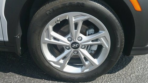 Certified 2023 Hyundai Kona SEL image 23