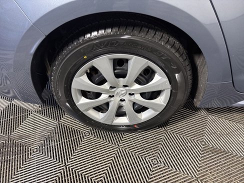 Used 2021 Toyota Corolla LE image 7