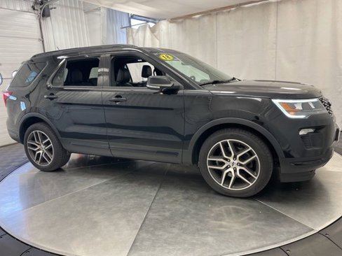 Used 2018 Ford Explorer Sport w/ Equipment Group 401A image 8