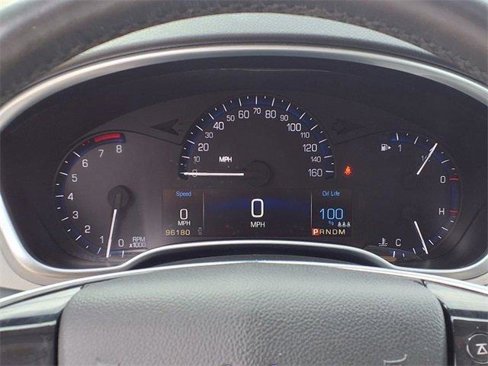 Used 2016 Cadillac SRX Luxury image 18