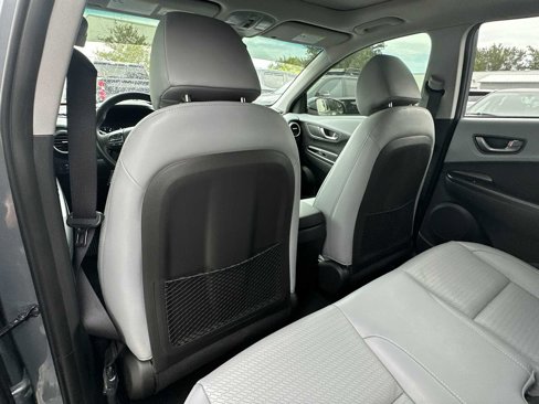 Used 2021 Hyundai Kona Limited w/ Cargo Package image 16