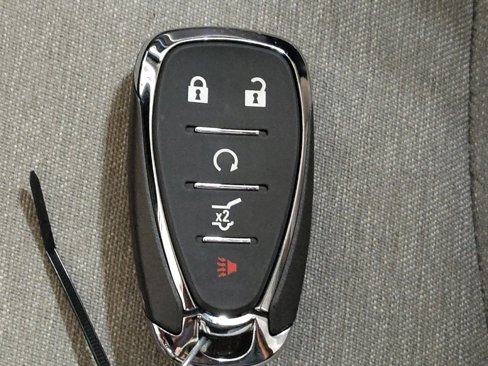 Used 2022 Chevrolet Equinox LT w/ Driver Convenience Package image 32
